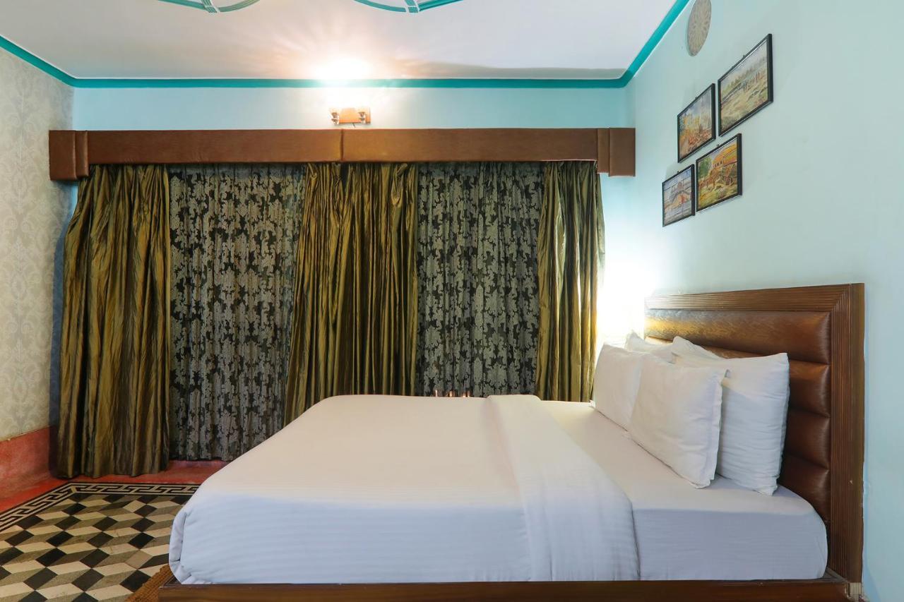 ורנאסי Fabhotel East View מראה חיצוני תמונה
