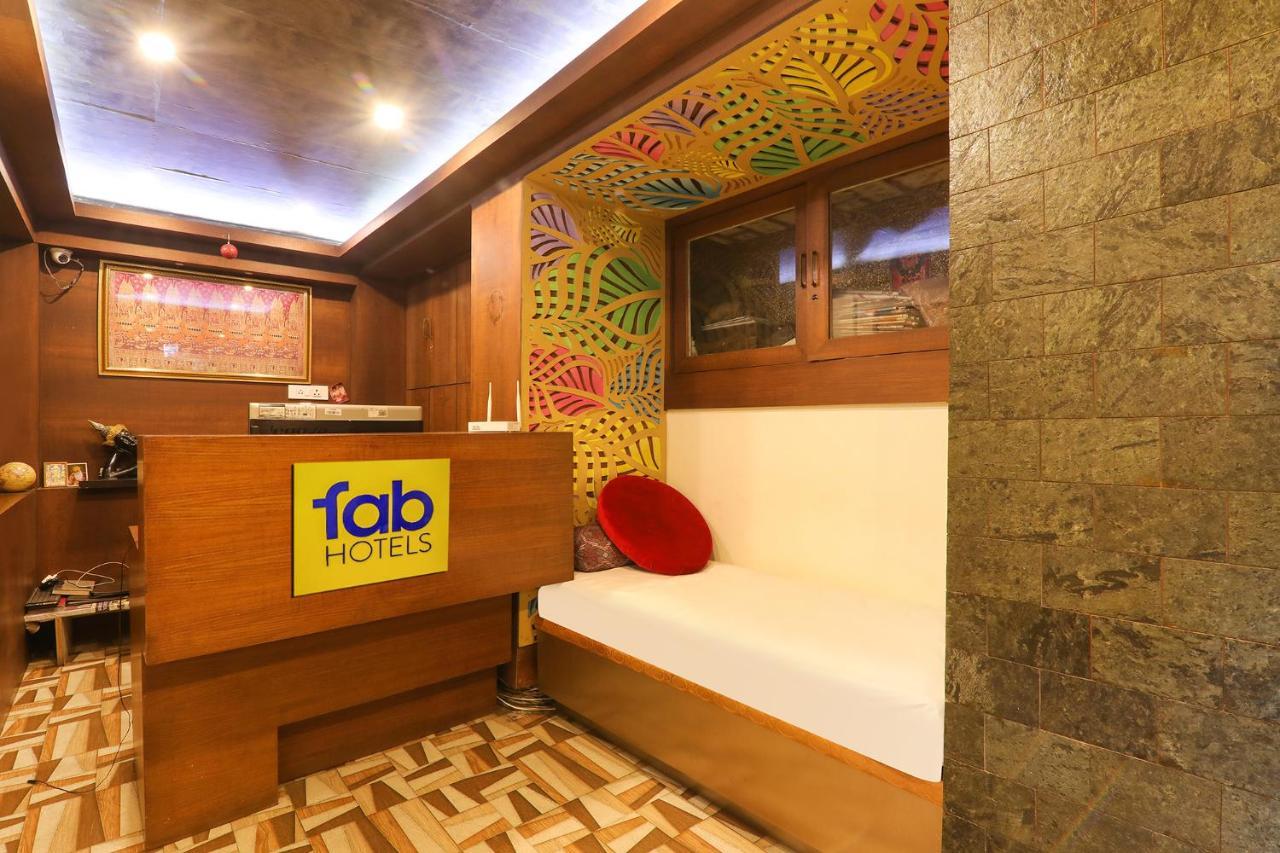 ורנאסי Fabhotel East View מראה חיצוני תמונה