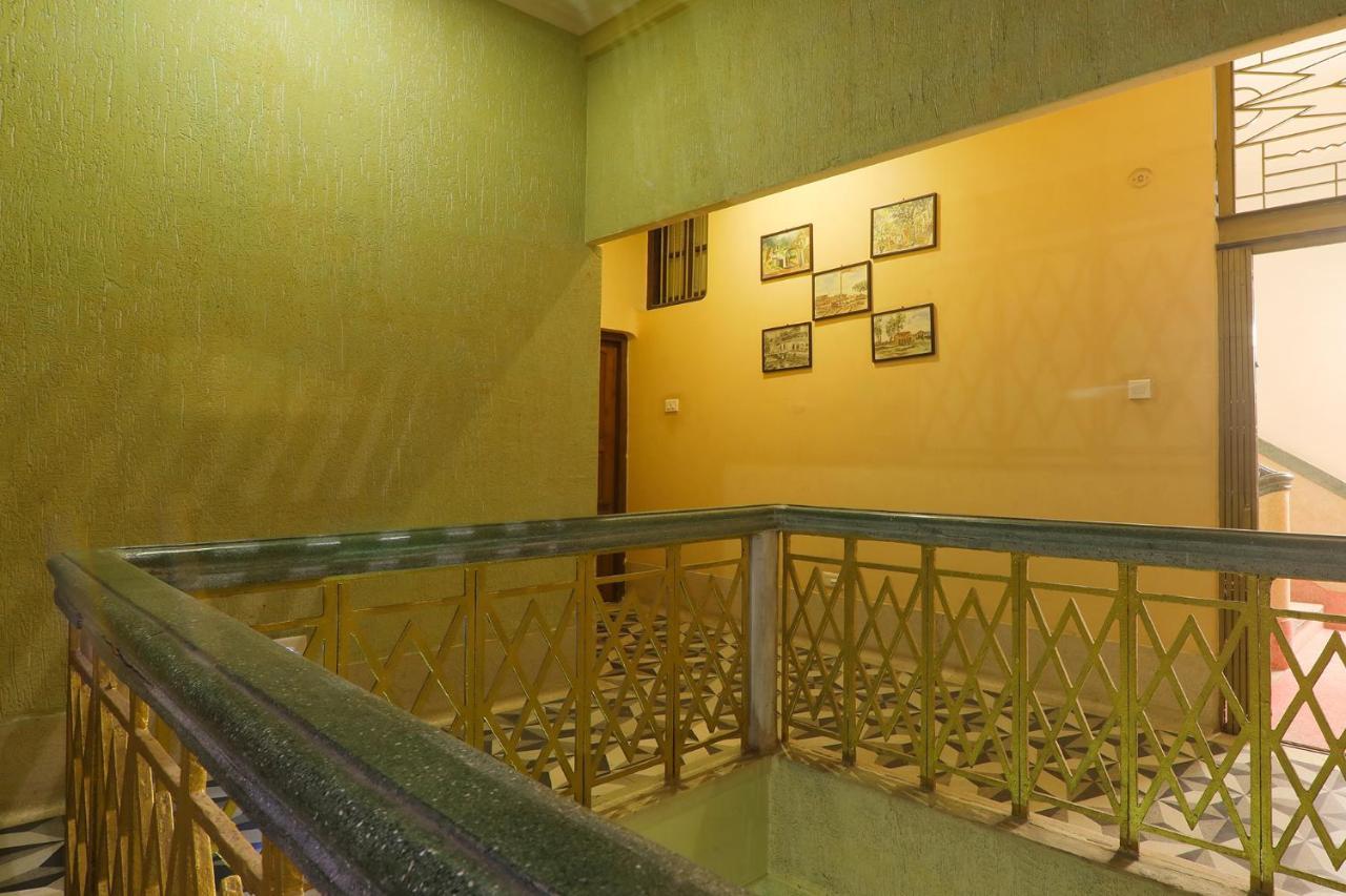 ורנאסי Fabhotel East View מראה חיצוני תמונה